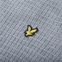 Lyle &amp; Scott 메리노 그리드 텍스처 V넥 점퍼 - 페블